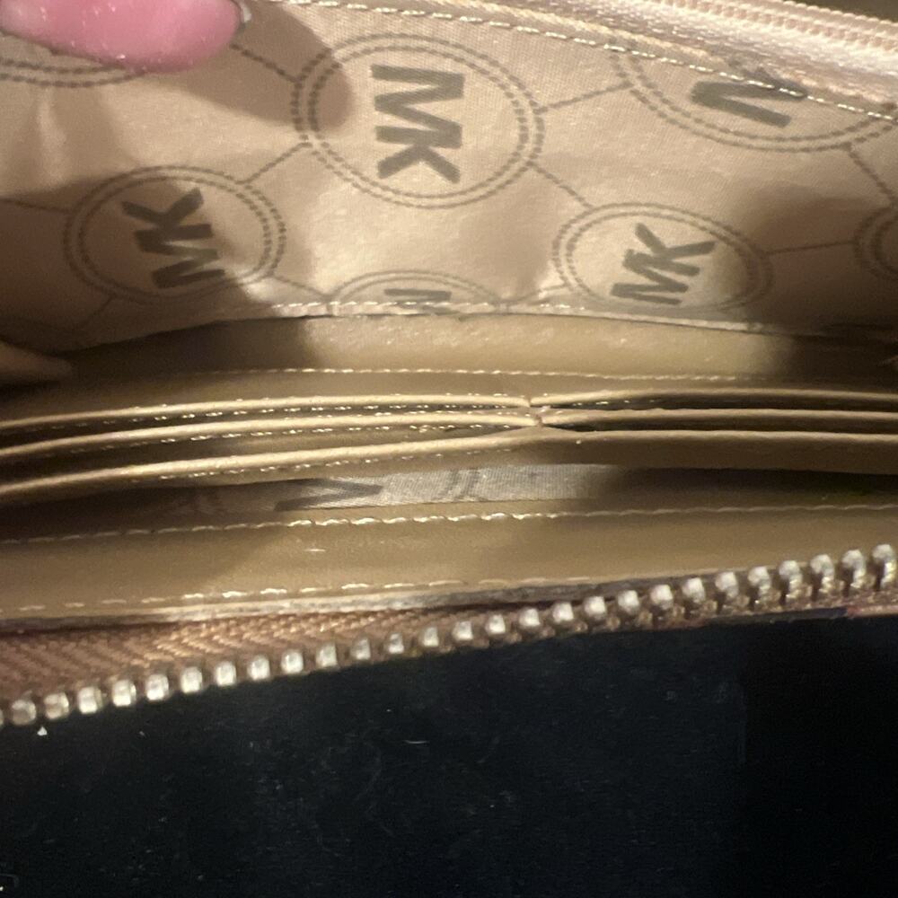 Michael Kors Leopard Continental Wallet Read - Picture 8 of 9